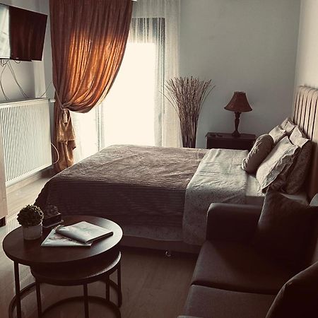 Black Flox Apartment Dráma Eksteriør bilde